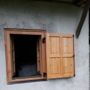 Lesena okna mizarstvo Zelenec